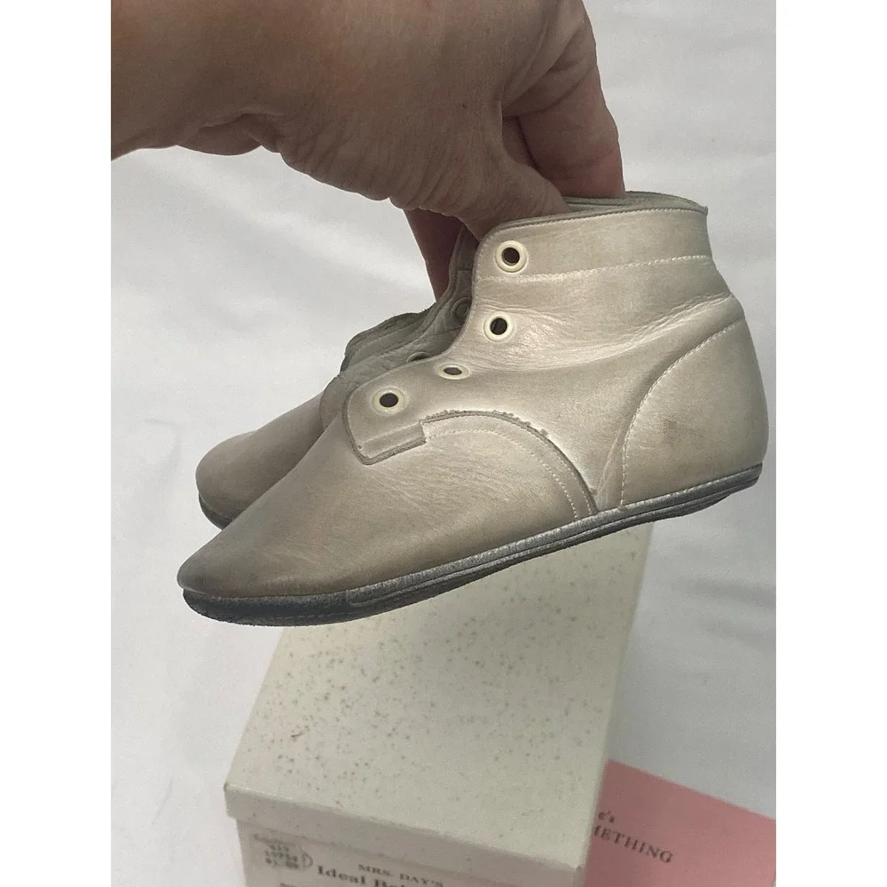 Mrs Day's Ideal Baby‎ Shoe Size 3 White Leather Vintage Original Box